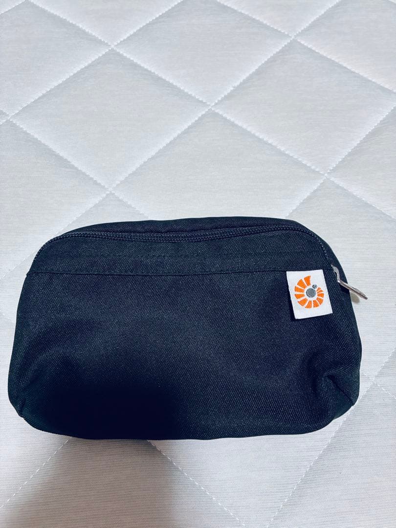 ✨️極美品✨️エルゴベビー　オムニブリーズ　オニキスブラック　別売ポーチ付　送料無料