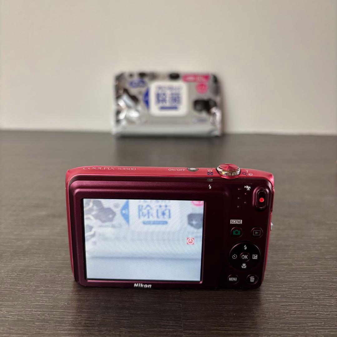 Nikon COOLPIX S3500 デジタルカメラ