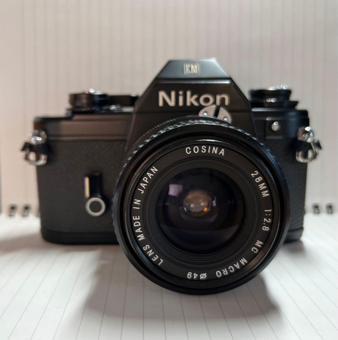 Nikon EM フィルムカメラ