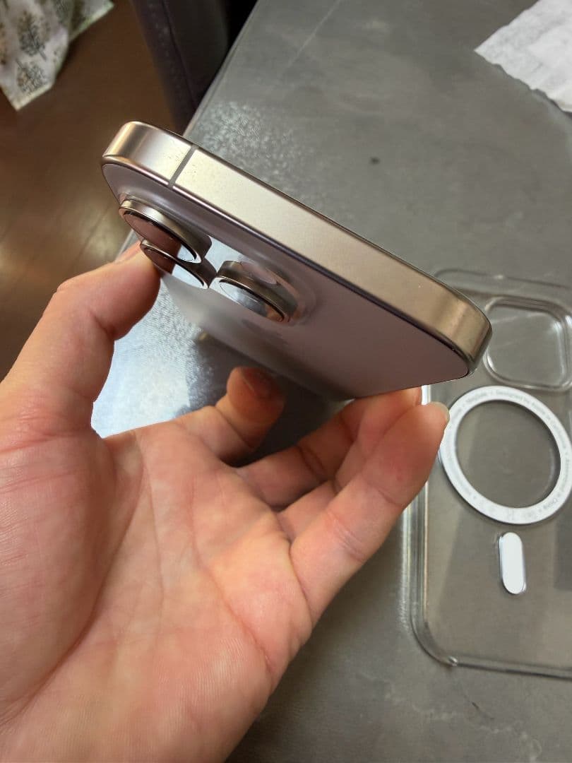 iPhone16Pro 256GB 純正ケース