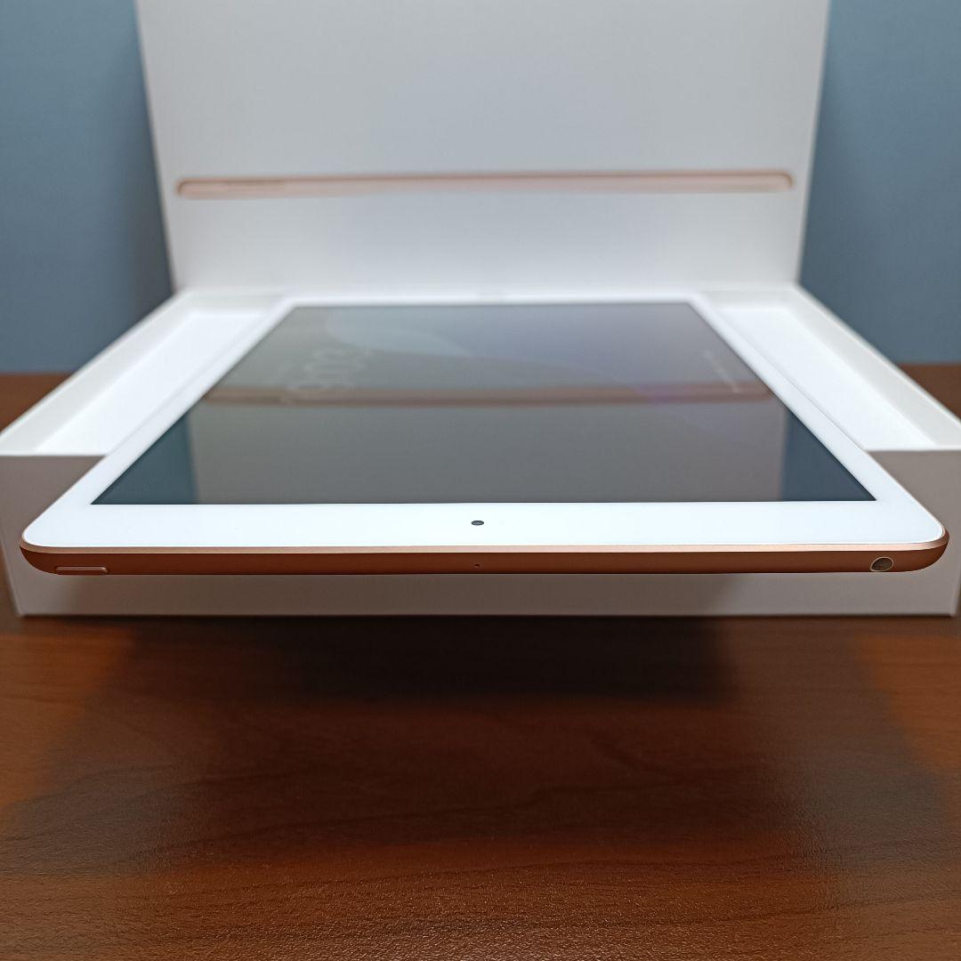 (美品) iPad 10.2 第8世代 WiFi 128GB キーボード付き