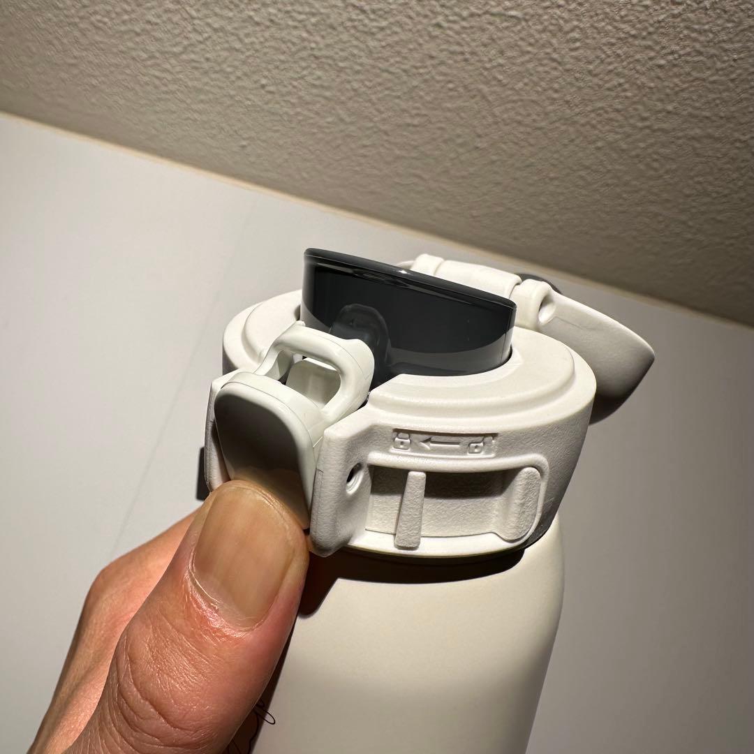 【新品・限定】アンパンマン象印　マグ 水筒 480ml ホワイト　ミュージアム