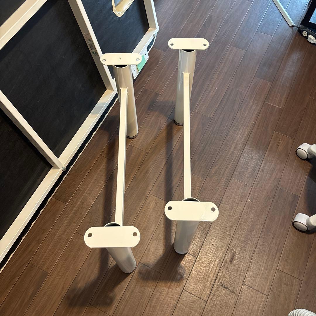 本体価格5,000円高田ベッド製作所低反発顔穴ベッドクリーム色 カバー付