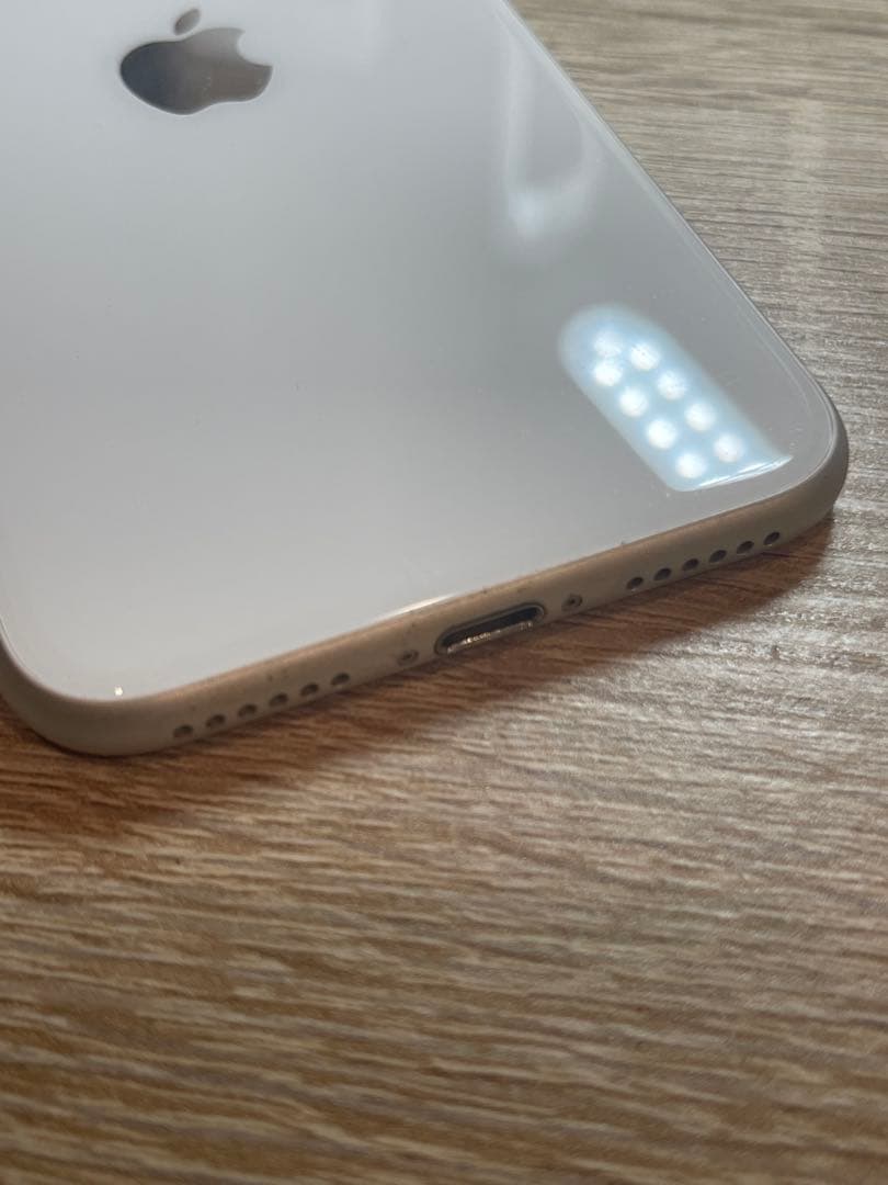 美品　iPhone SE 第二世代