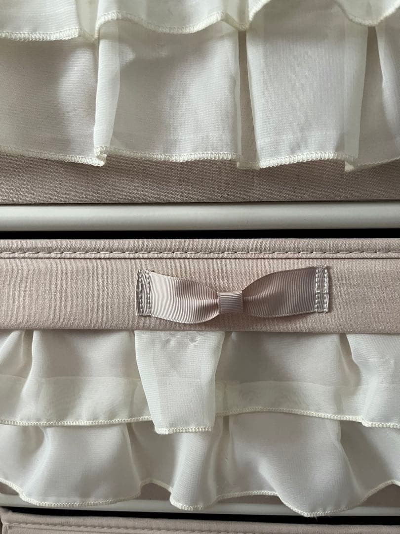 フリルボックスチェスト（8杯）