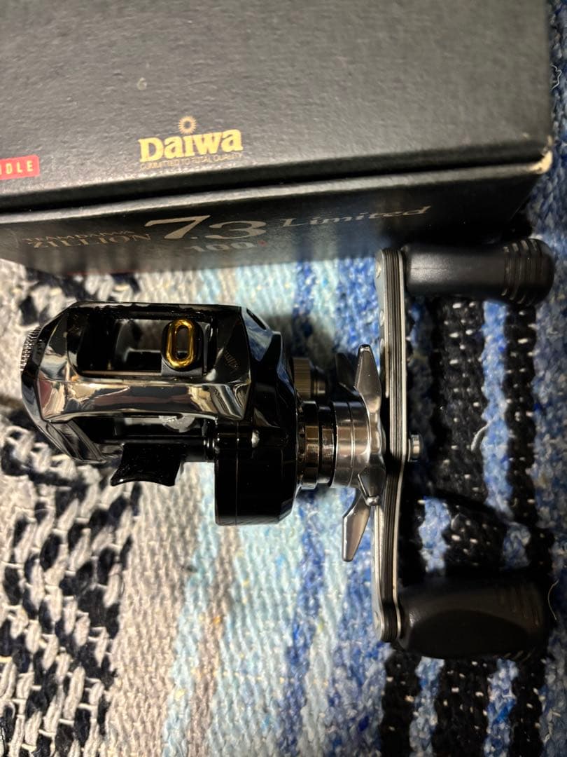 TDジリオン 7.3 リミテッド 左 レフト ダイワ