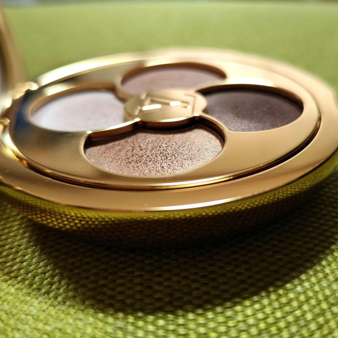 最終お値下げ！ルイヴィトン　アイシャドウ　LVオンブル150