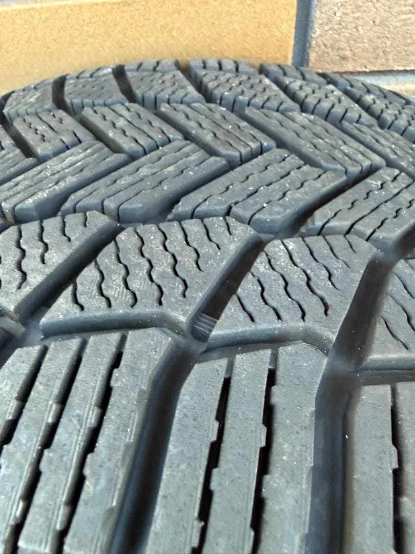 ②メルセデスE300用245/45 R18 ミシュランスタッドレスMAKホイール