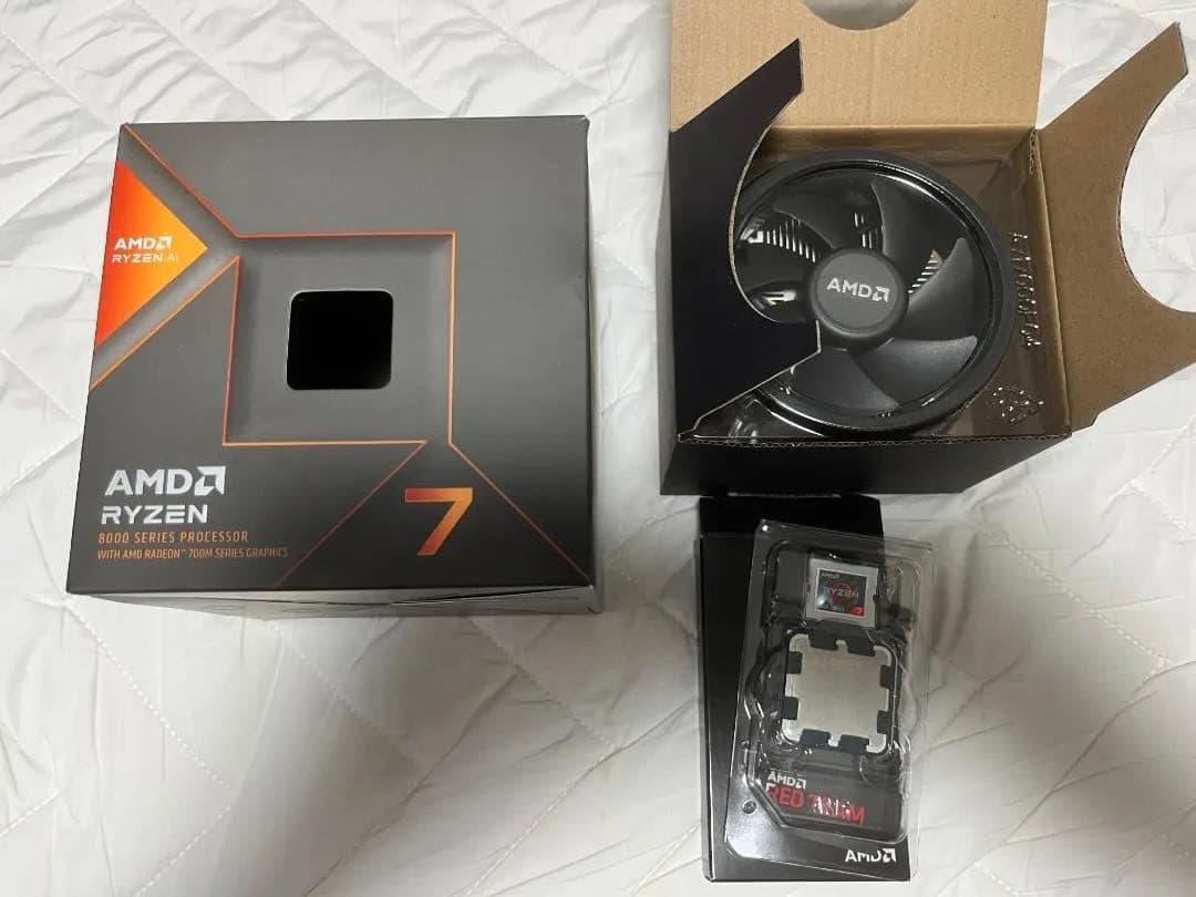 AMD CPU Ryzen 7 8700G 国内正規品　純正CPUクーラー付