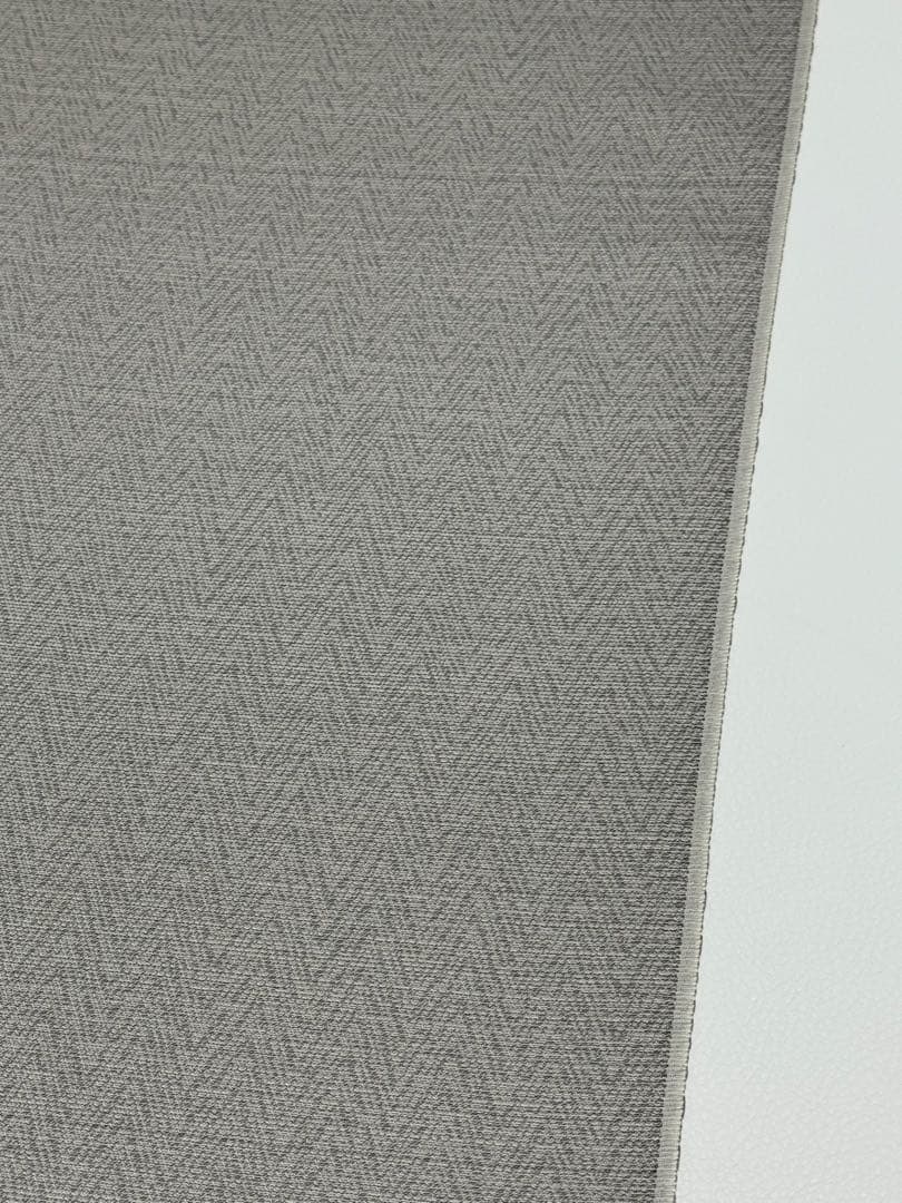 新品未使用　お召 西陣織 正絹 反物　先染め　広幅　グレー　御召機の匠　幾何学柄