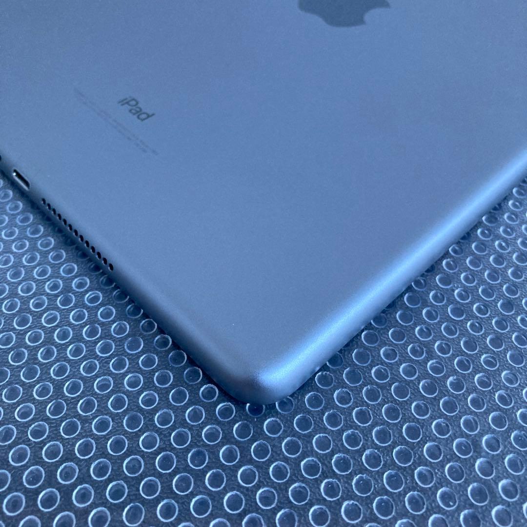 776【早い者勝ち】外観美品☆iPad6 第6世代 32GB SIMフリー☆