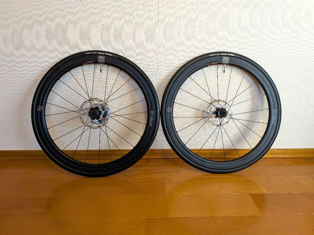 【大幅値下】GUSTO アタッキ 45mmカーボン 11速スプロケ付 ディスク用