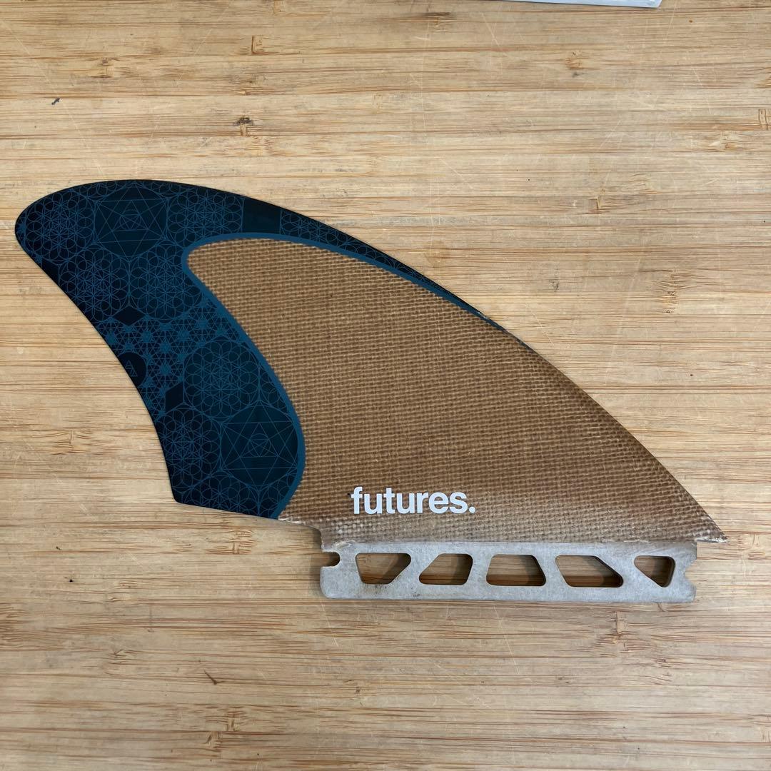 futures Kelli サイドフィン 4枚セット