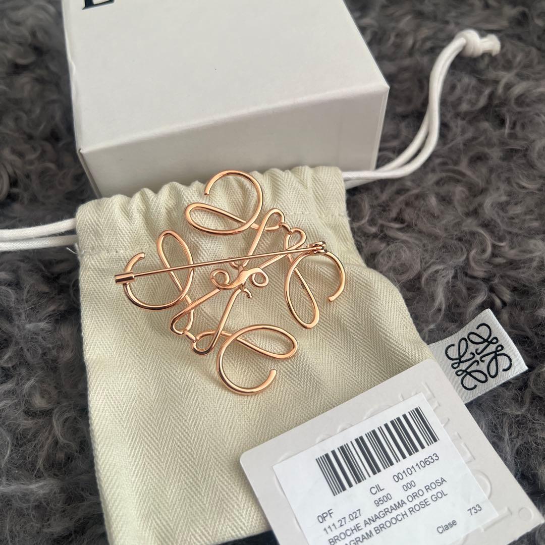 LOEWE ローズゴールド ブローチ