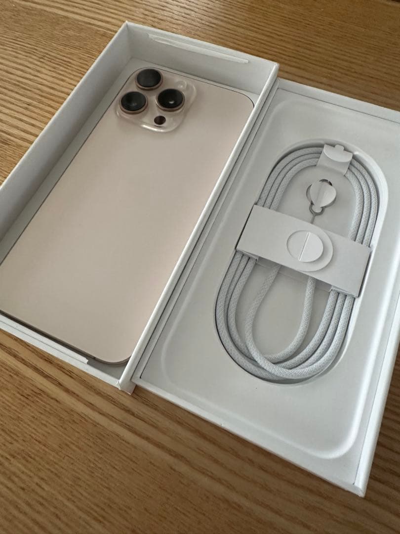 【超美品】iPhone 16 Pro Max 256gb 未使用