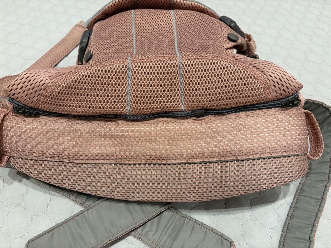 BABYBJÖRN Baby Carrier Harmony ピンク　美品