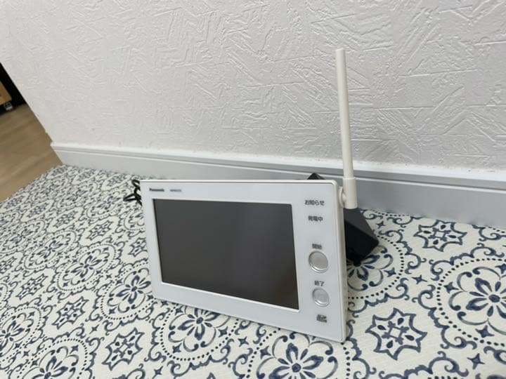 パナソニックのソーラー発電を見るモニターほぼ新品でキズとかもなく綺麗な状態です。