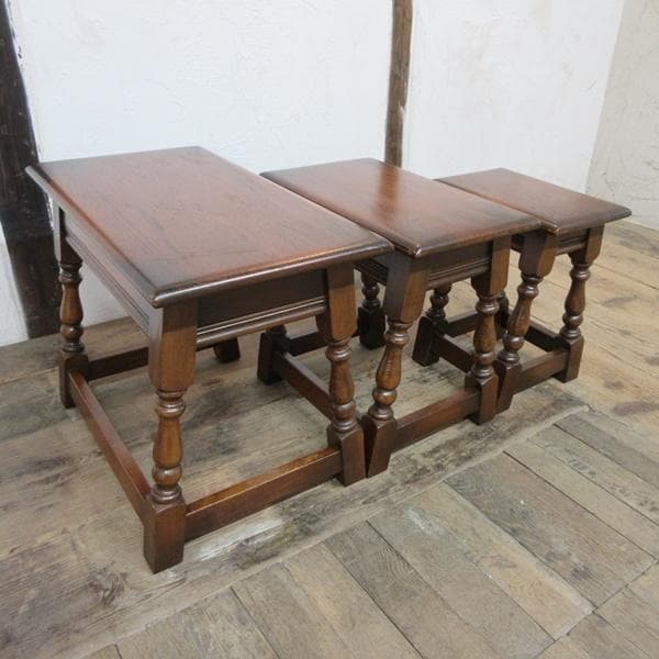 イギリス製 アンティーク 家具 オールドチャーム ネストテーブル 6129e