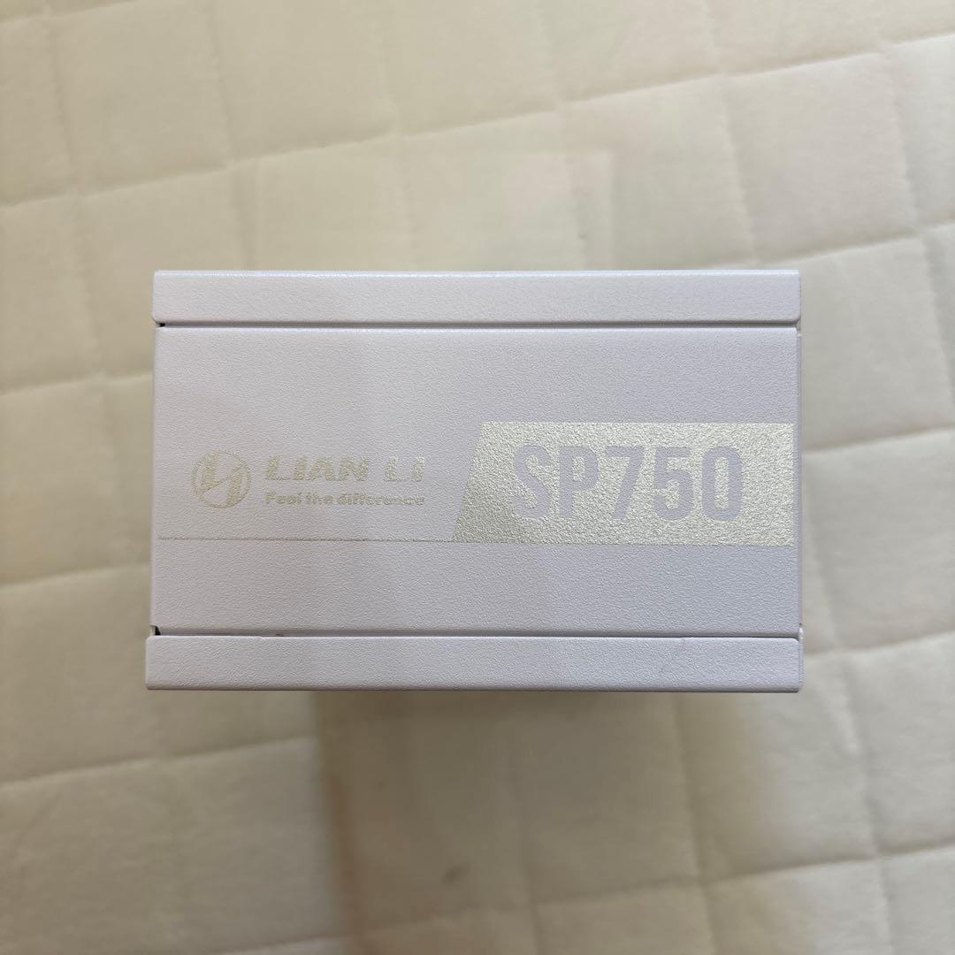 Lian Li SP750 750W 電源ユニット