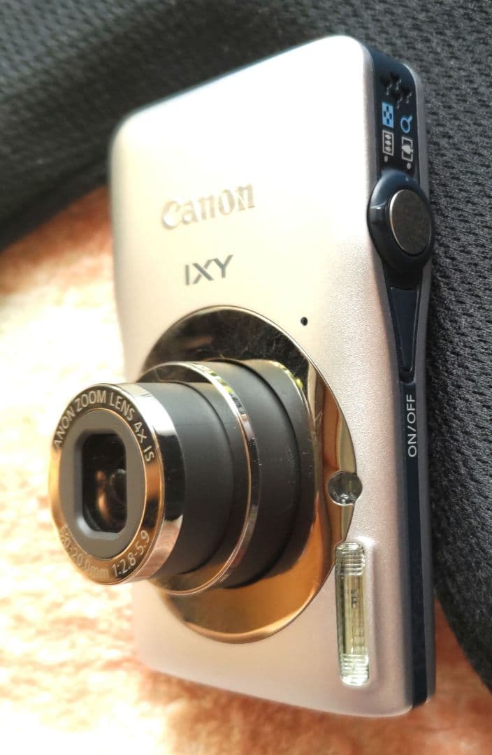 Canon IXY200F コンパクトデジタルカメラ　シルバー