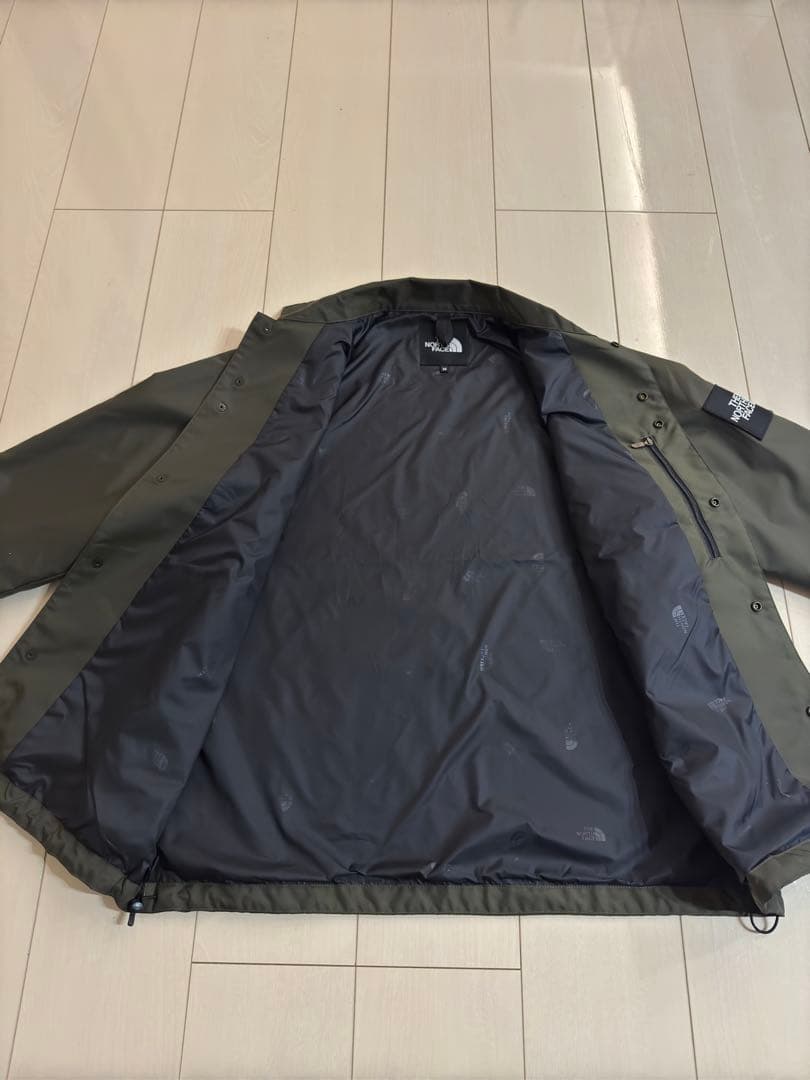 THE NORTH FACE ナイロンコーチジャケットNP72130