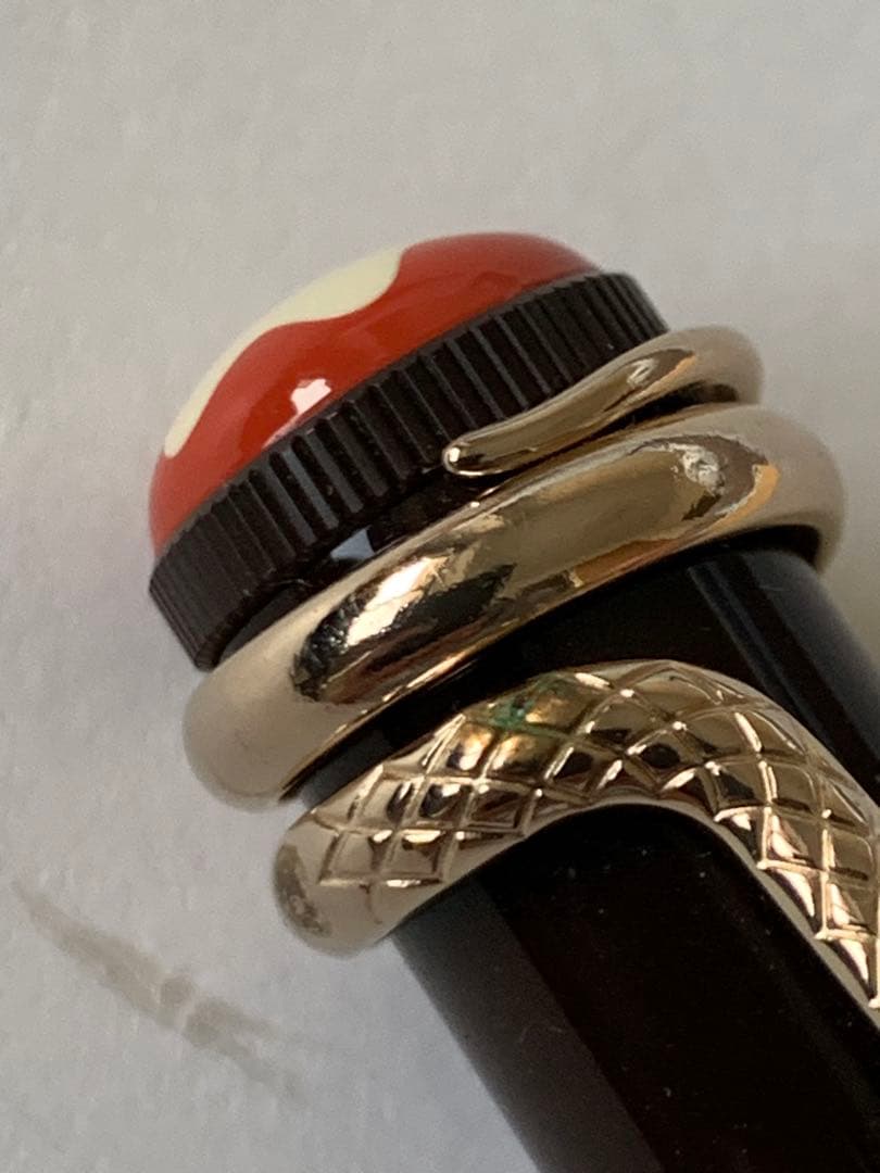 MONTBLANC ヘリテイジ ルージュ・エ・ノワール スネーク 万年筆