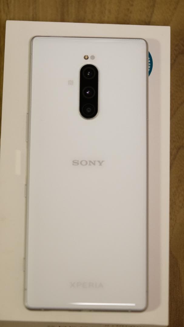 SONY XPERIA 1 J9110　ホワイト　美品　ソニー　スマホ