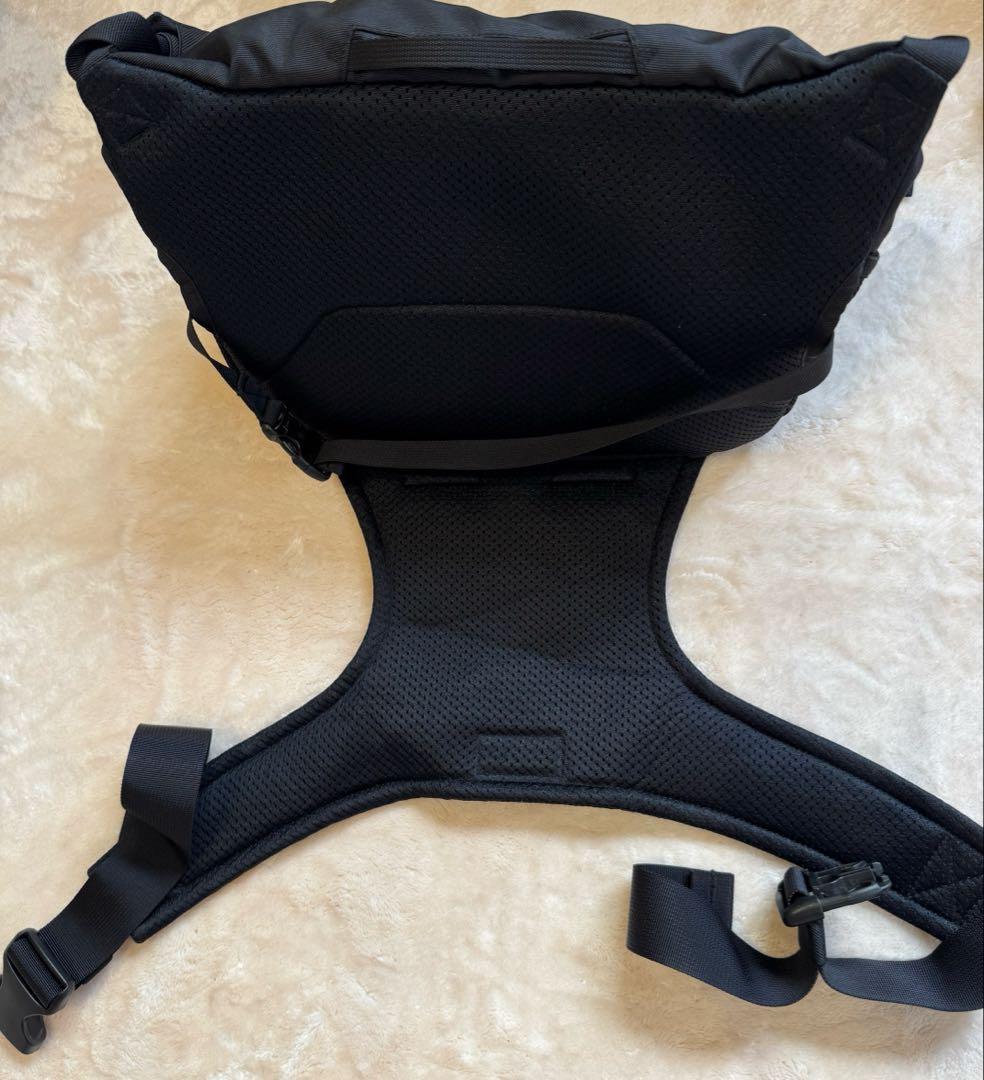 THE NORTH FACE ブラック ショルダーバッグ　抱っこ紐