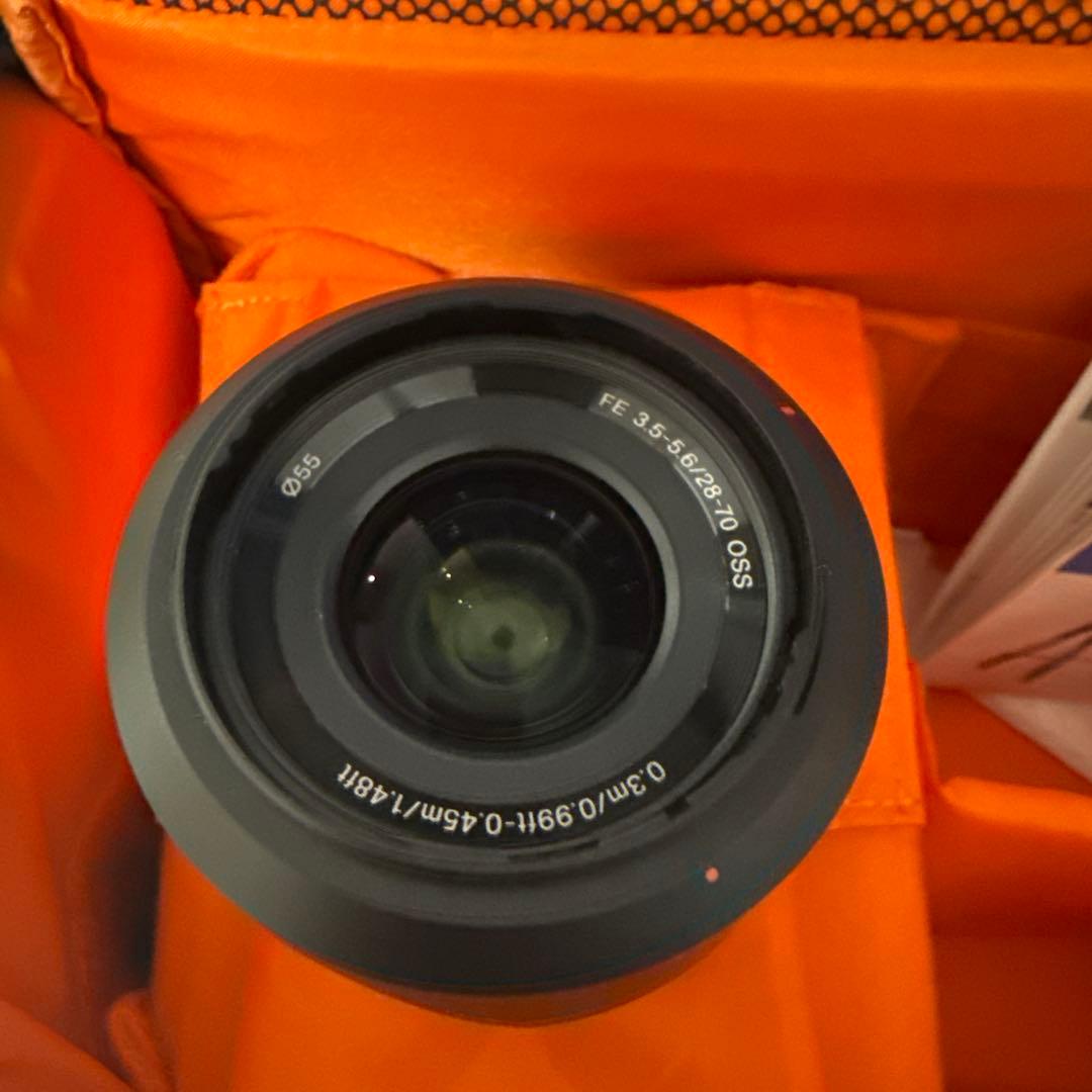 ソニーEマウントSEL2870中古