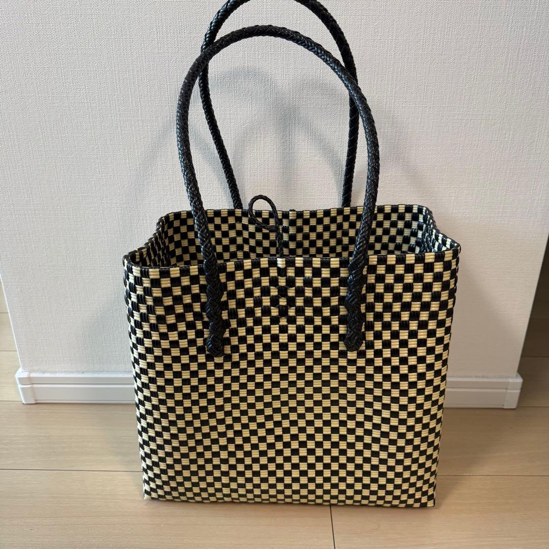 MEKEARISA / Gummy Bag (L) ブラック クリーム