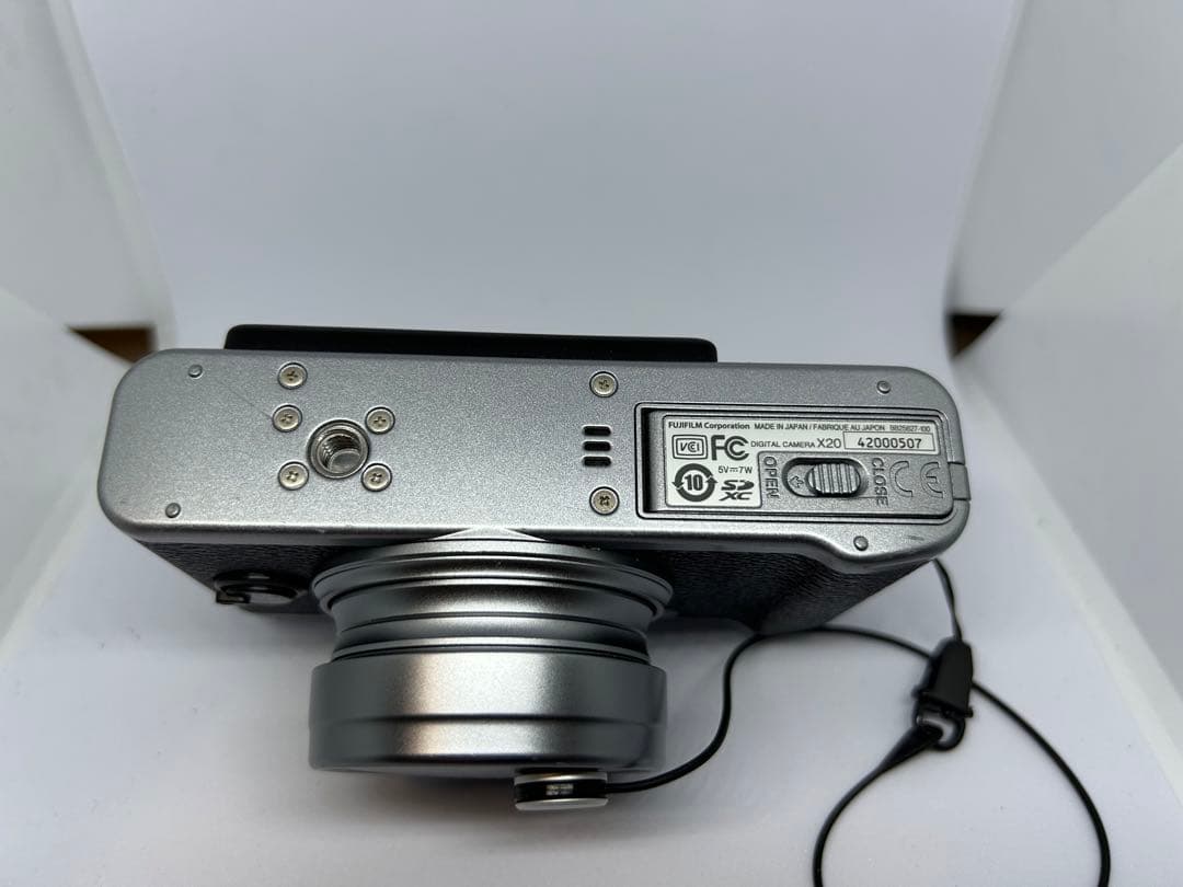 Fujifilm X20 デジタルカメラ 本体