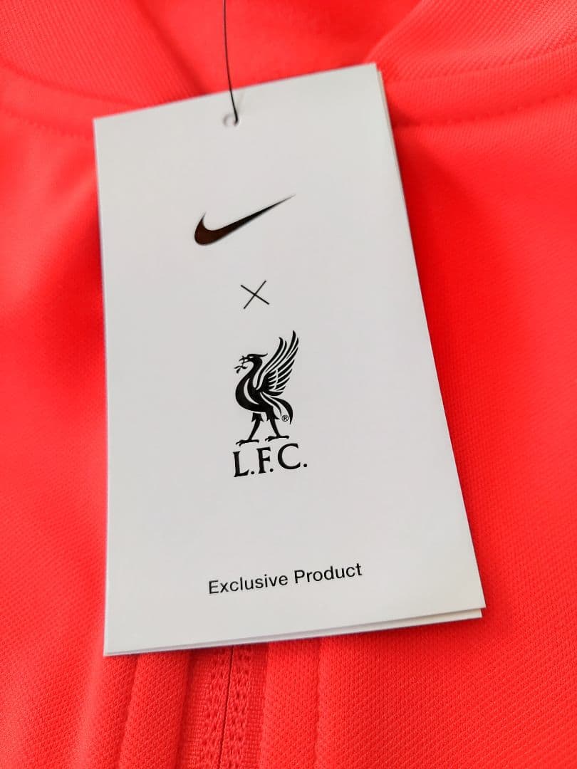 リバプールFC Nike フルジップジャケット新品タグ付き