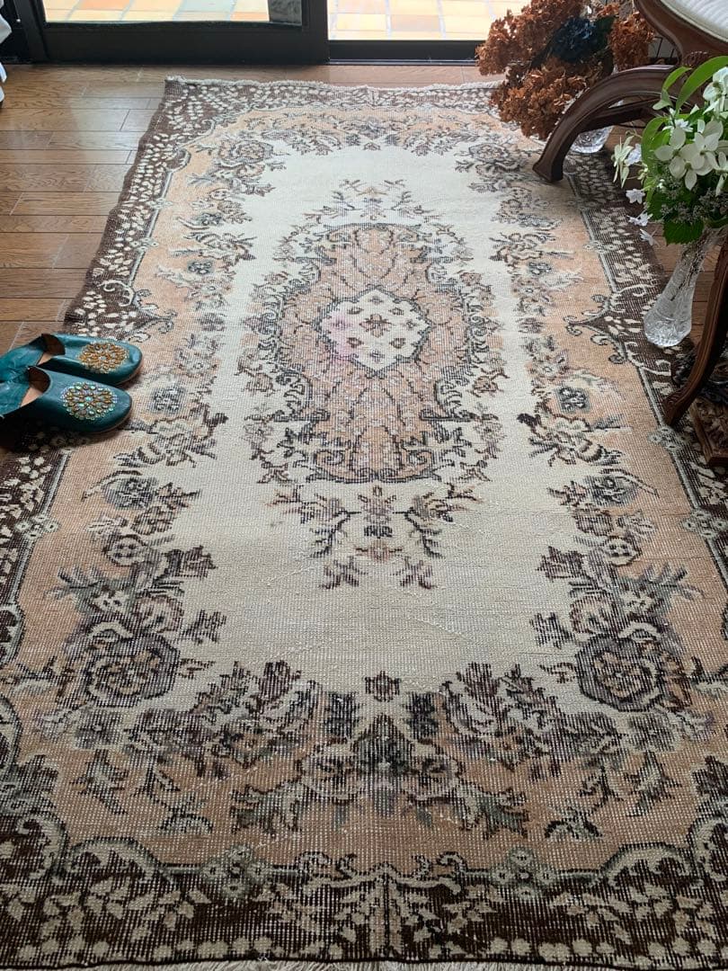 超バーゲン価格！ボタニカル208×120 ペールオレンジ　トルコヴィンテージラグ