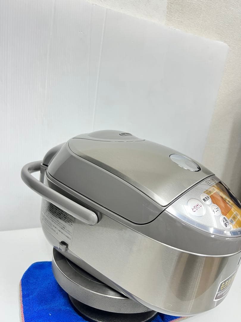 象印 ZOJIRUSHI 圧力IH炊飯ジャー NP-NR10（プラチナ厚釜）