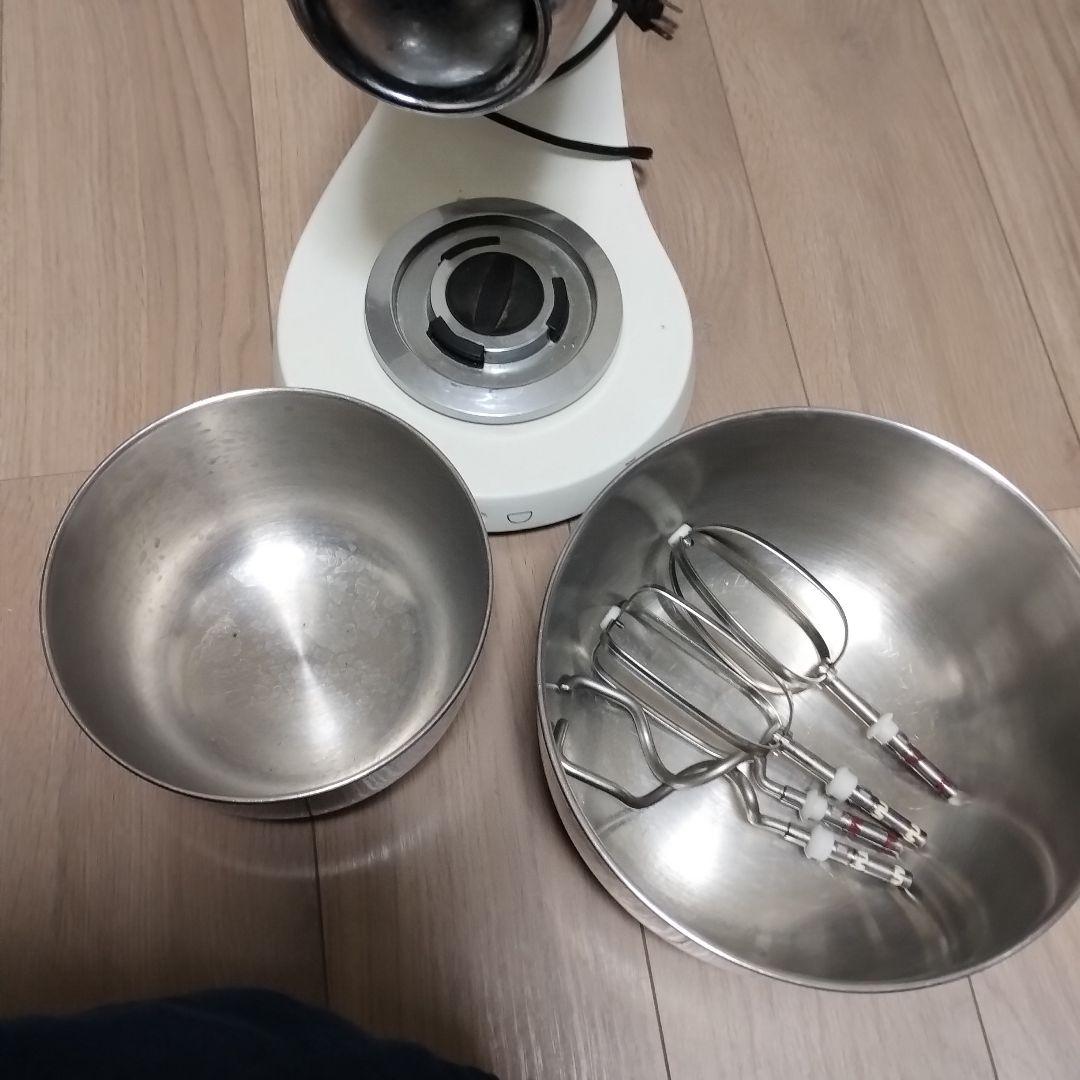 エレクトロラックス スタンドミキサー ESM945