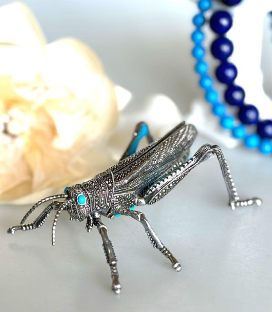 シルバー製トルコ石装飾バッタ