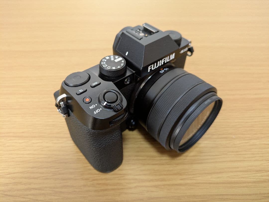 【中古】フジフィルム　X-S10　レンズ(XC15-45mm)付き