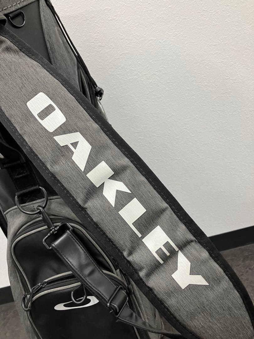 だり！オークリー キャディバッグ 9.5型　ゴルフバッグ