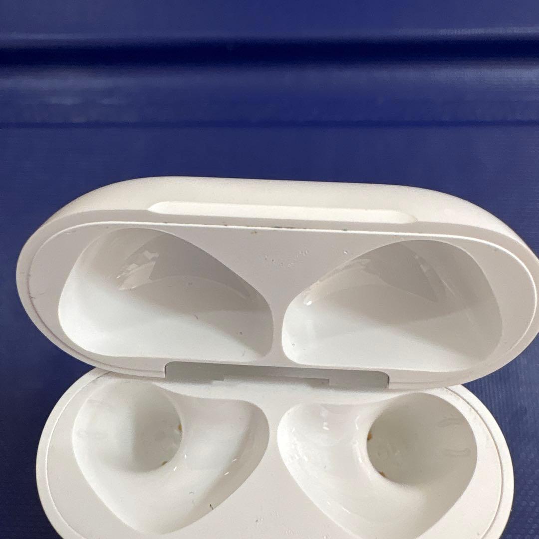 AirPods 4 ノイズキャンセリング搭載モデル（正規品）