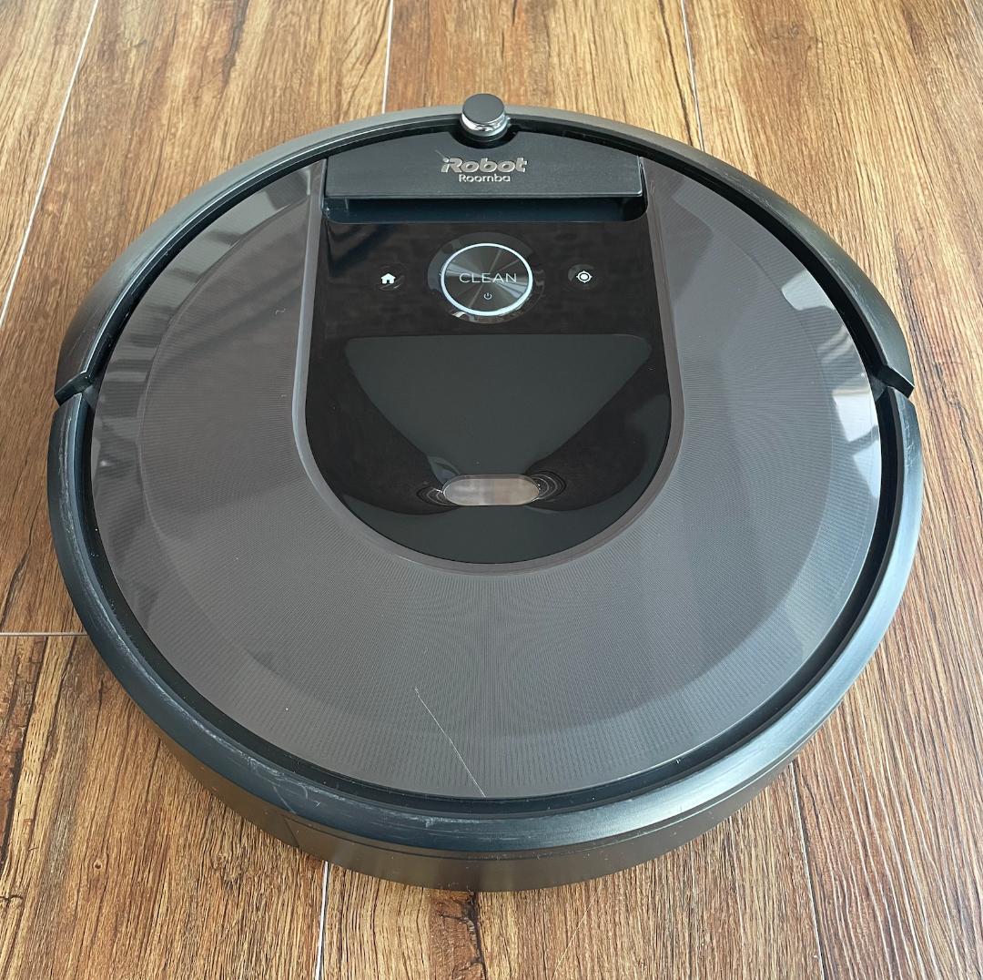 【予備の消耗品付き】iRobot Roomba ロボット掃除機 ルンバ i7+