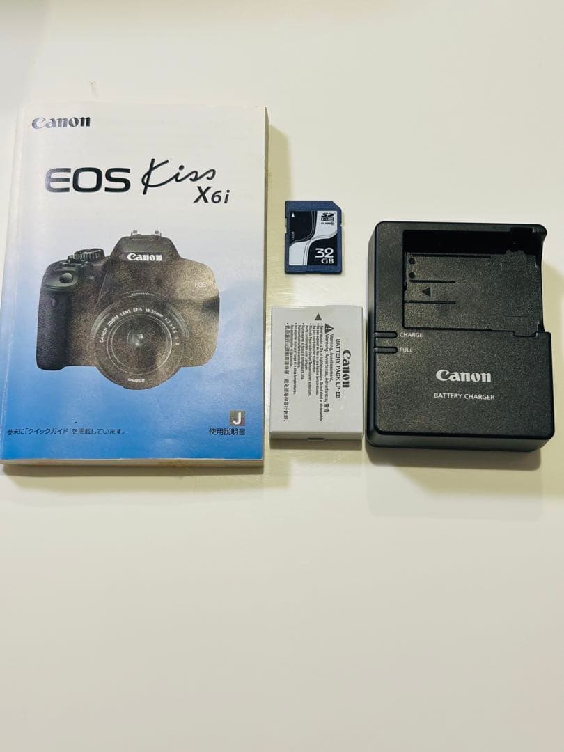 Canon EOS kiss X6i デジタル一眼レフ