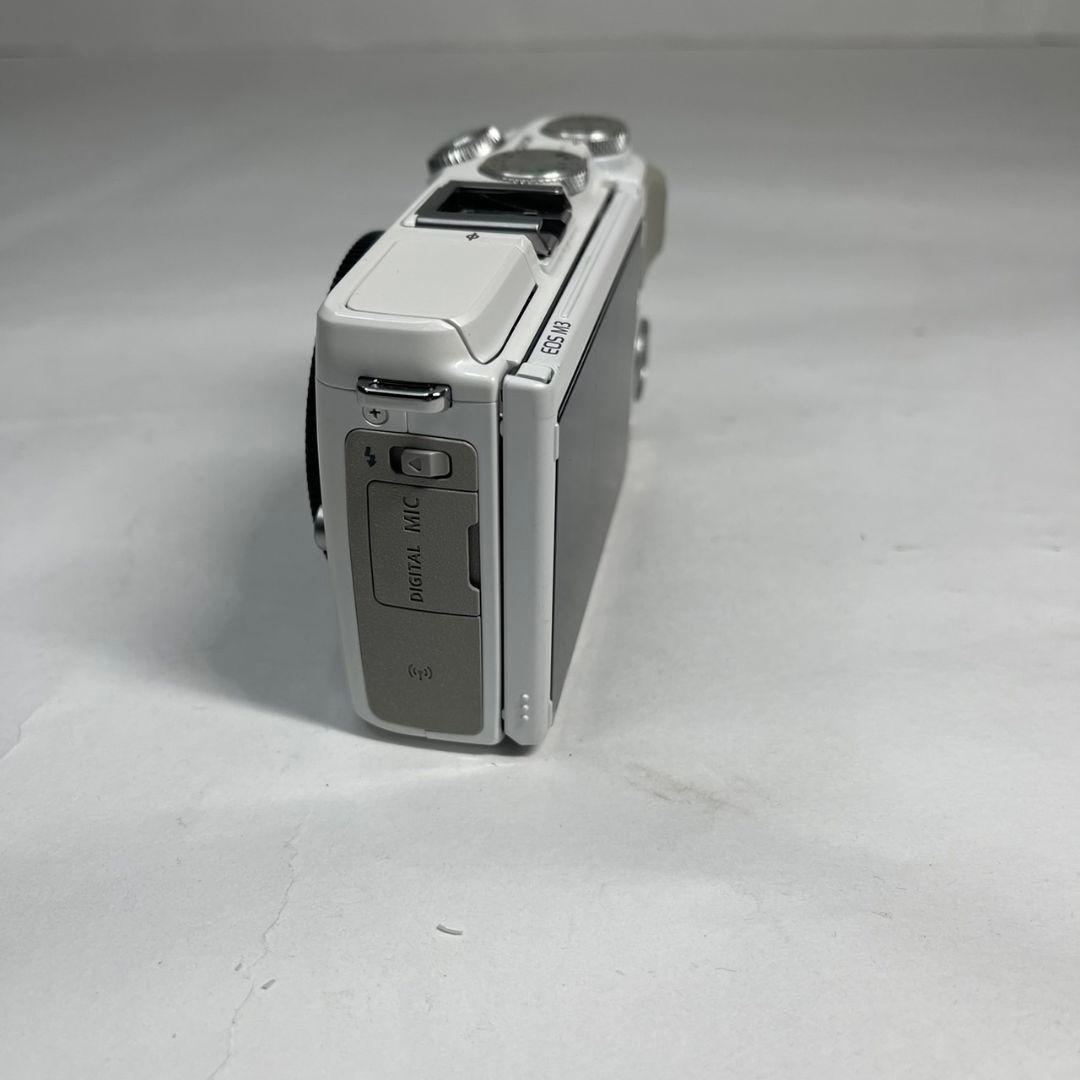美品 Canon EOS M3 ミラーレス一眼 デジタルカメラ ダブルズーム