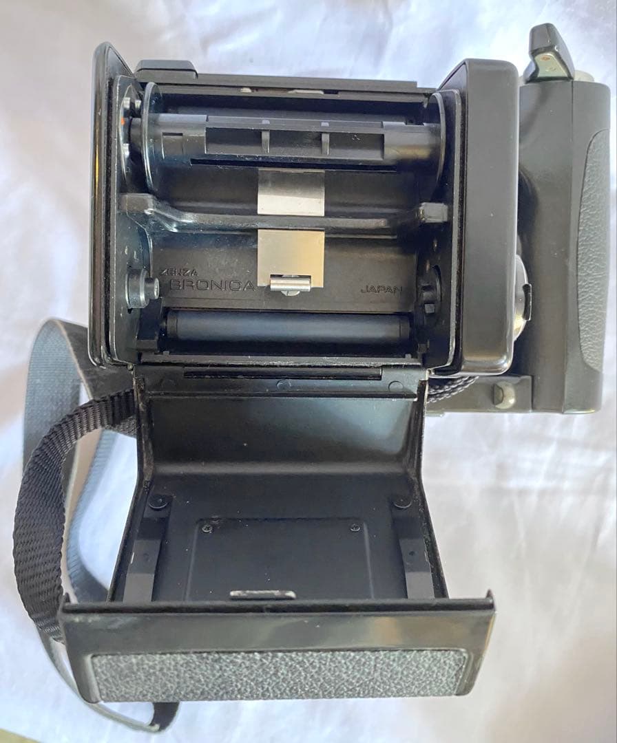 Zenza Bronica ETRS 75mm ゼニアブロニカ　グリップ付き