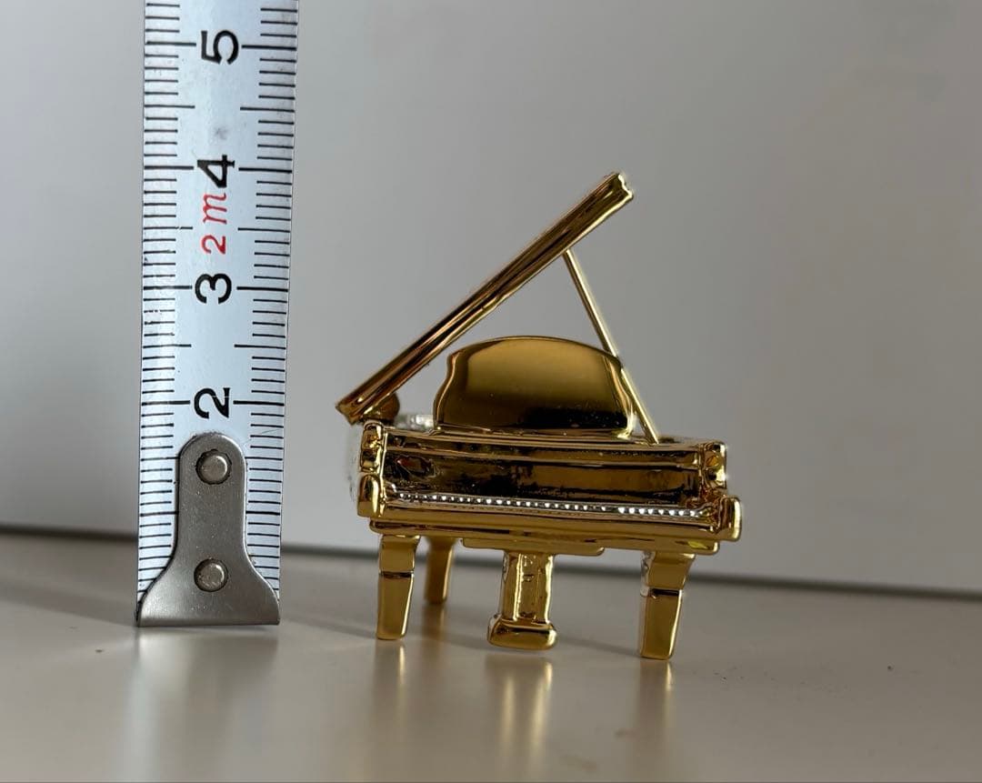 オリバーウェーバー　スワロフスキー　クリスタル　ピアノ　置物　芸術　オーストリア