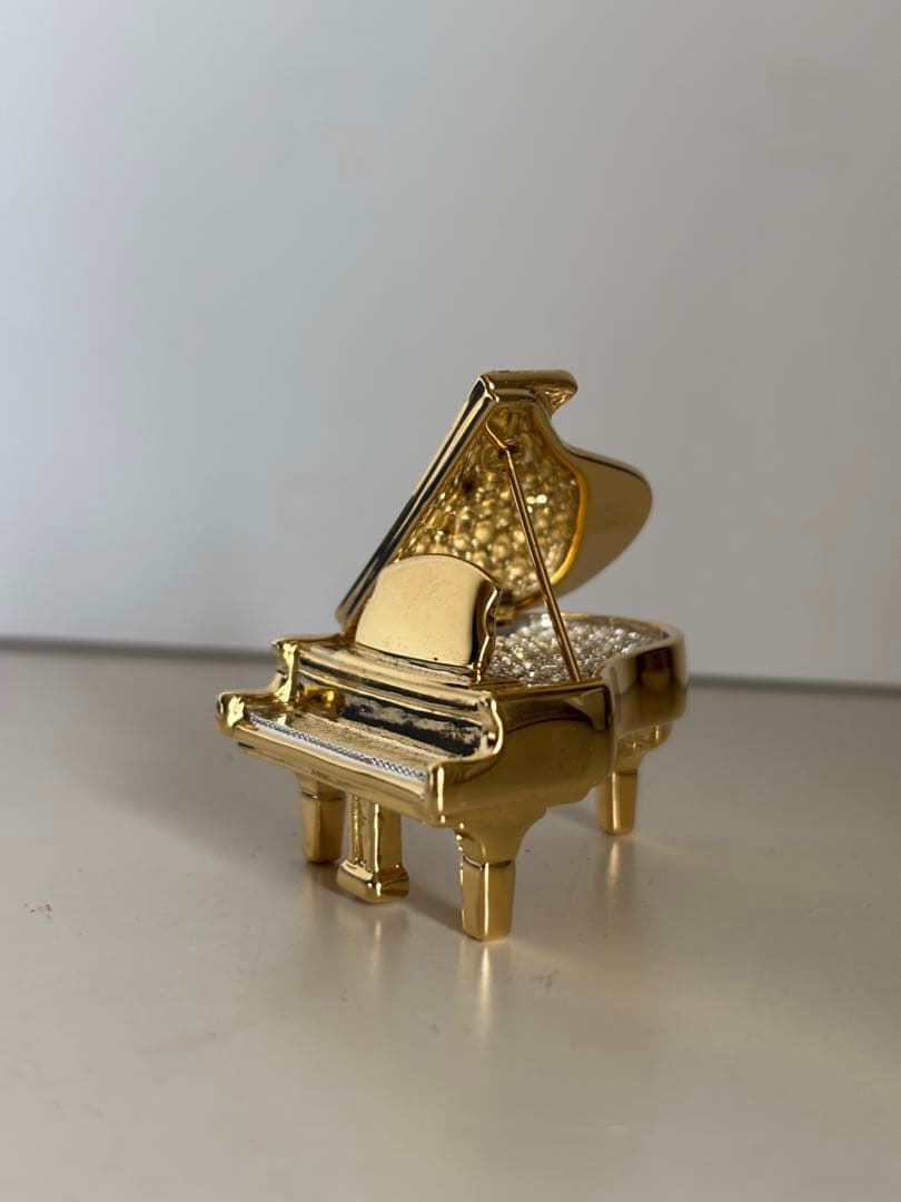 オリバーウェーバー　スワロフスキー　クリスタル　ピアノ　置物　芸術　オーストリア