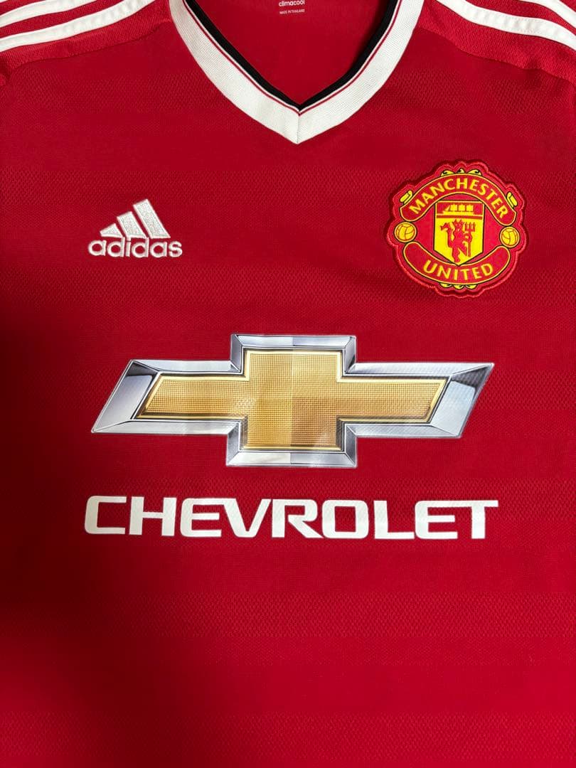 Manchester United adidas レッドシャツ