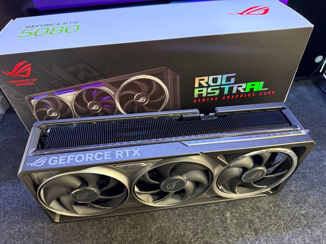 グラフィックボード・グラボ・ビデオカード ROG Astral GeForce RTX 5080 OC Edition