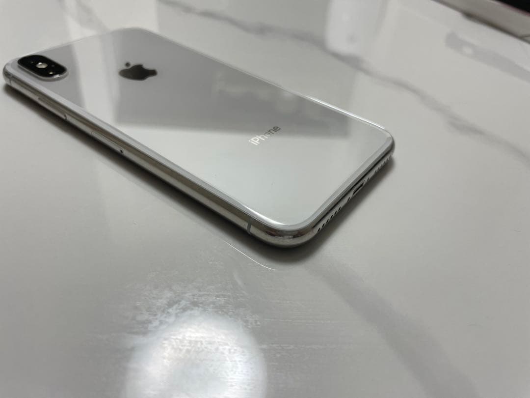 Apple iPhone X スペースグレー 256GB バッテリー84%