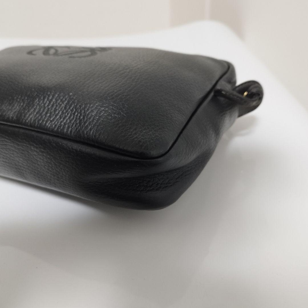 美品☆　ロエベ　カメラバッグ　アナグラム　ショルダーバッグ　レザー