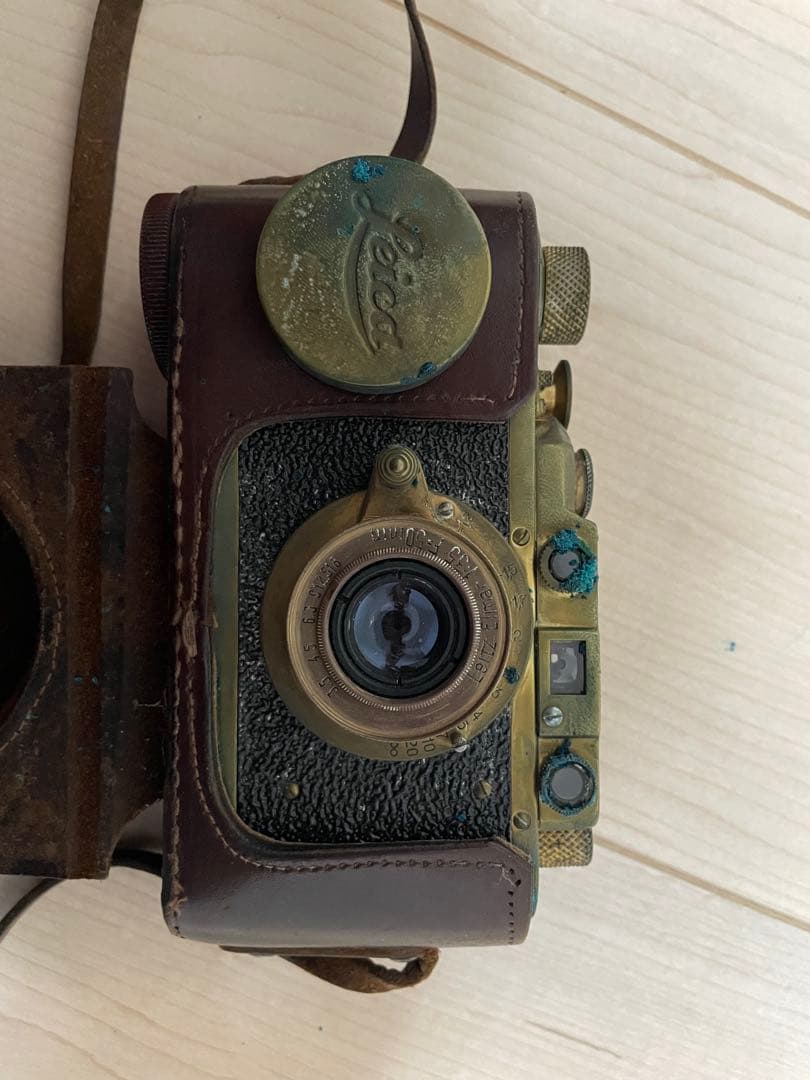 じ*た様 コピーライカ 真鍮 ロシア製？ + Elmar 50mm/F3.5 レ